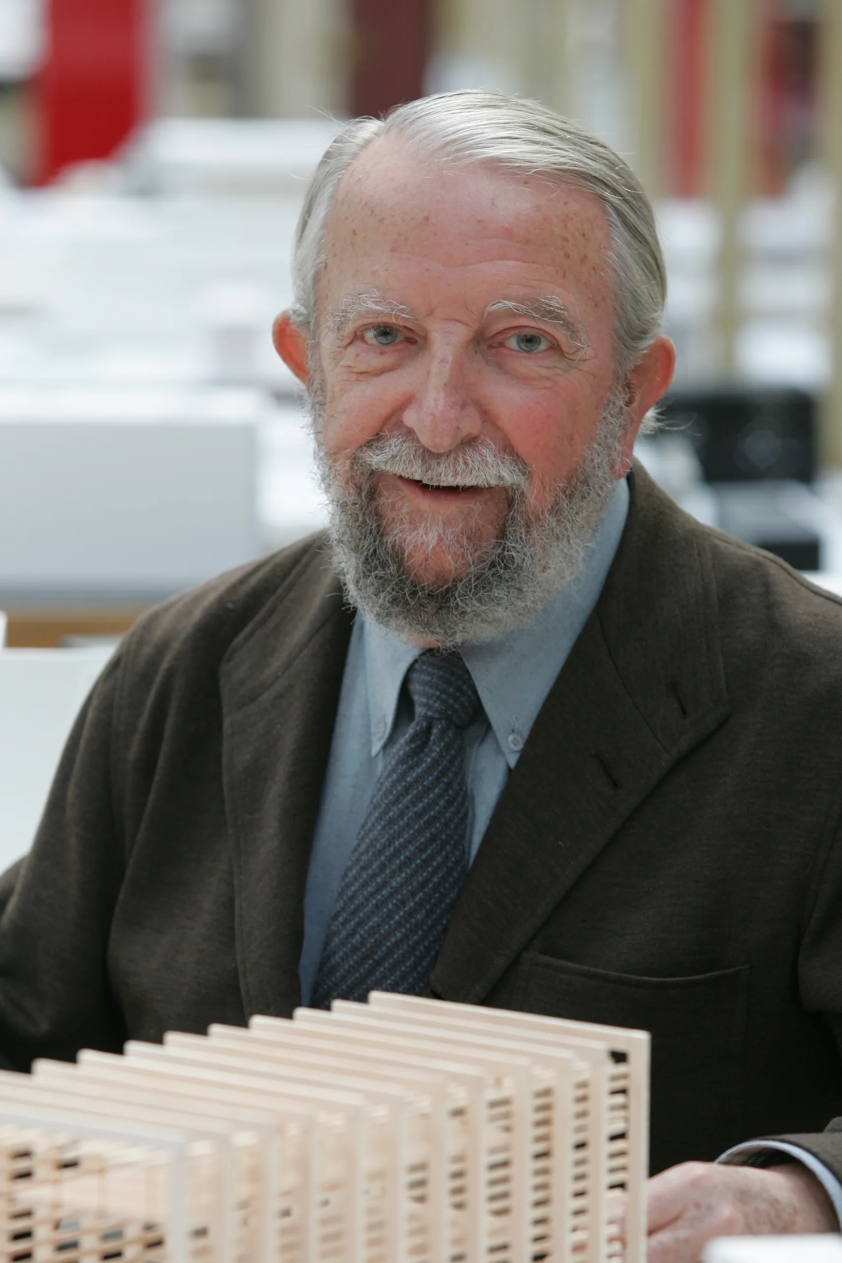 Porträt von Fernando Redón (1929–2016) – Gedenkseite