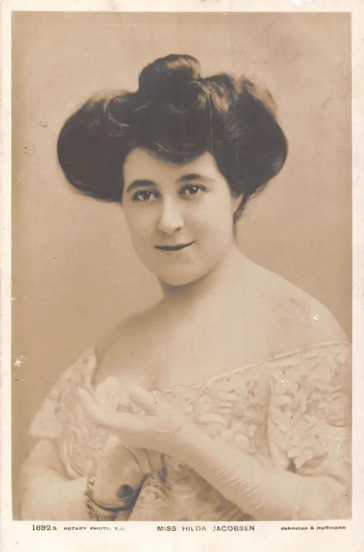 Porträt von Hilda Jacobson (1879–1954) – Gedenkseite