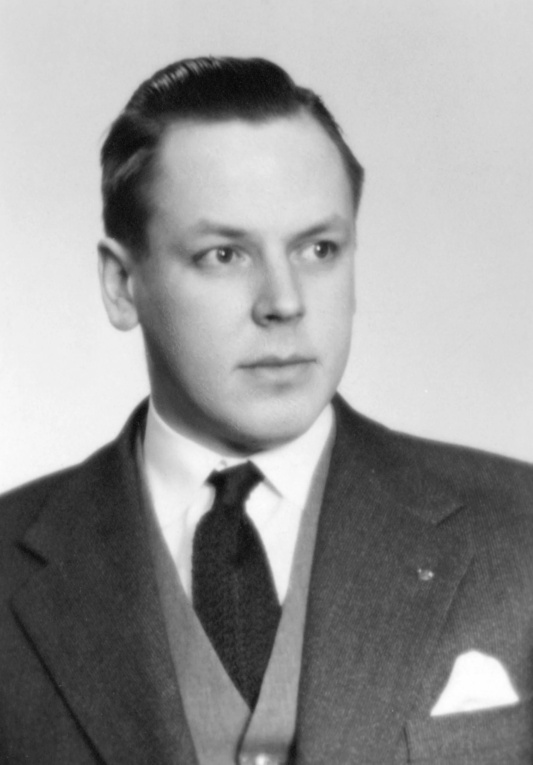 Portrait of Pekka Haarla (1923–2021) – memorial page