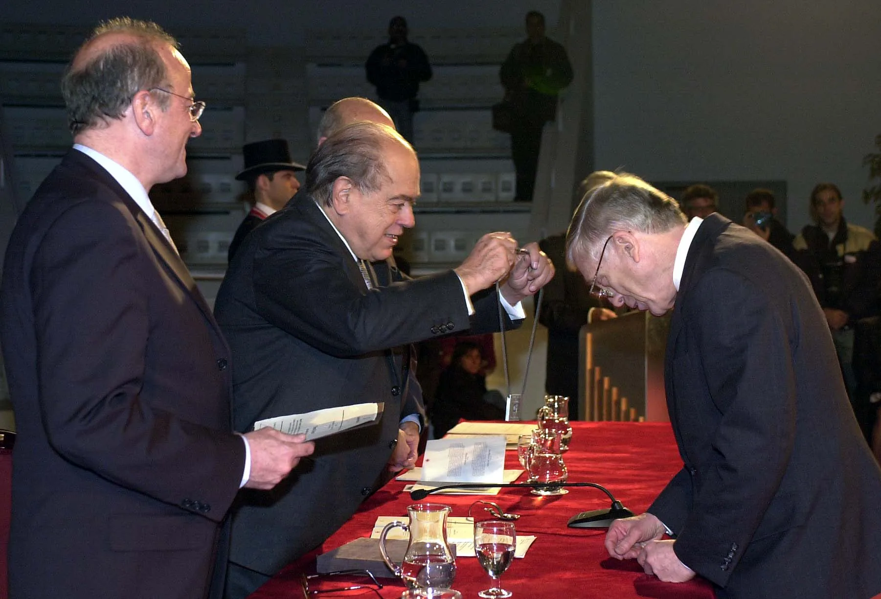 Porträt von Thomas Noel Bisson (1931–2025) – Gedenkseite