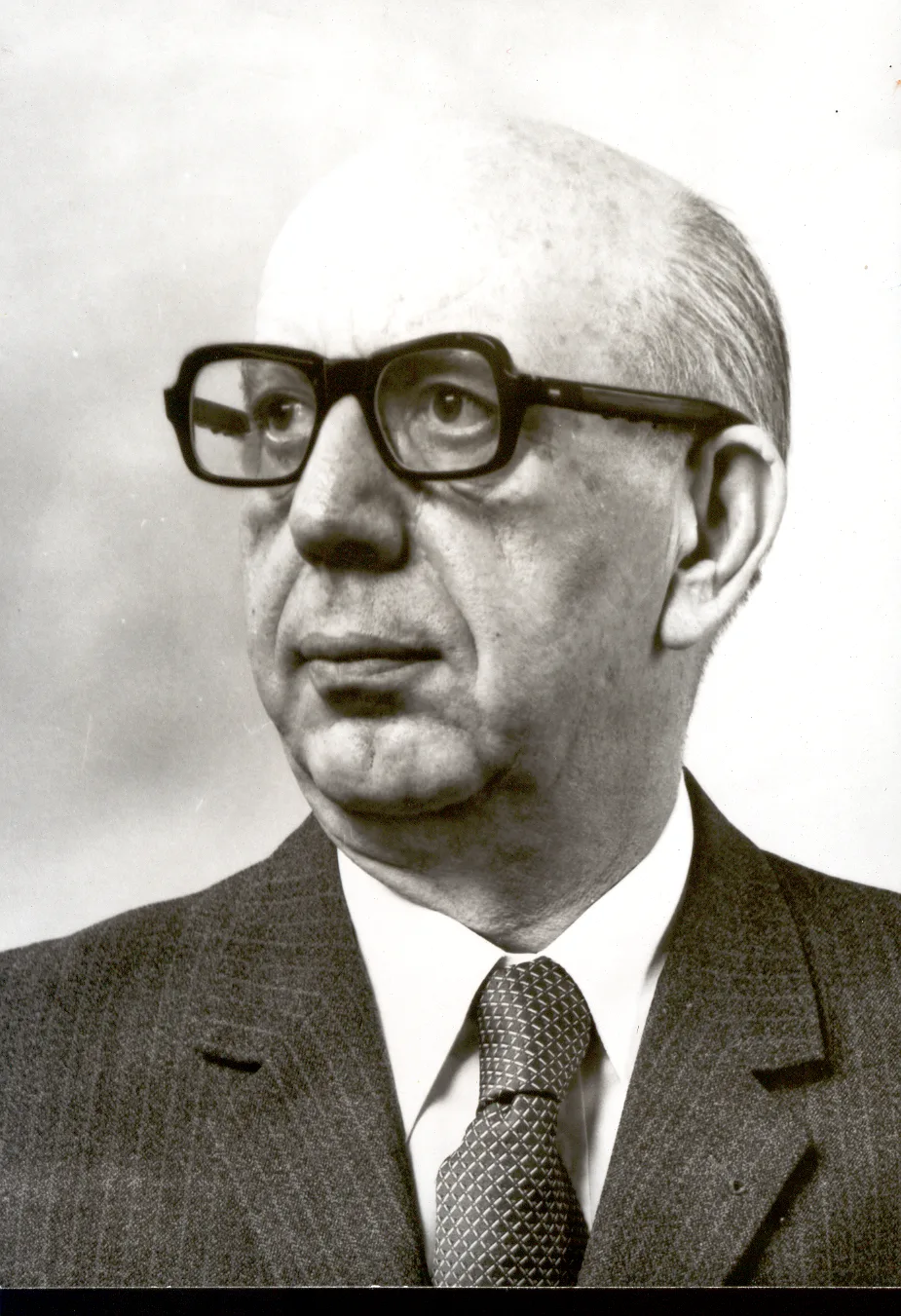 Portrait of Kiril Miljovski (1912–1983) – memorial page