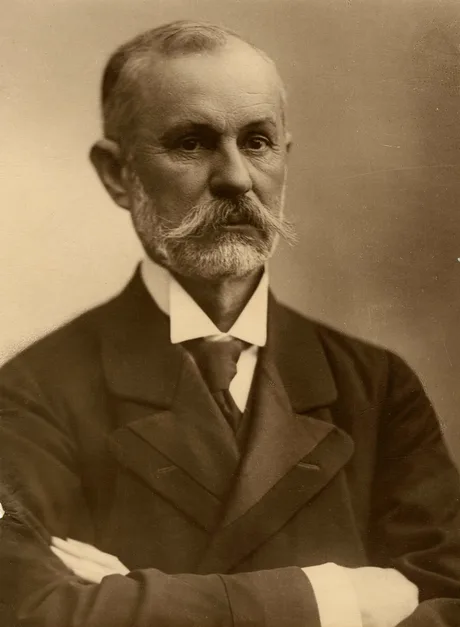 Portrait of Dezső Perczel (1848–1913) – memorial page