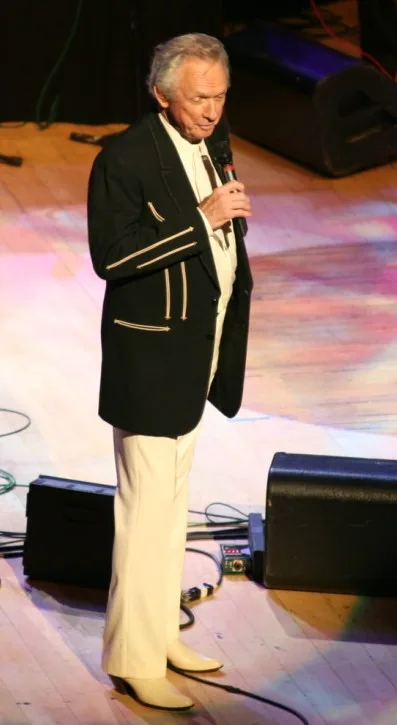 Porträt von Mel Tillis (1932–2017) – Gedenkseite