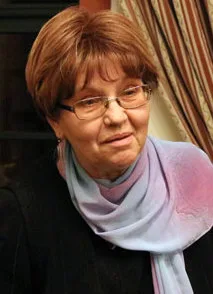 Porträt von Ildikó Pécsi (1940–2020) – Gedenkseite