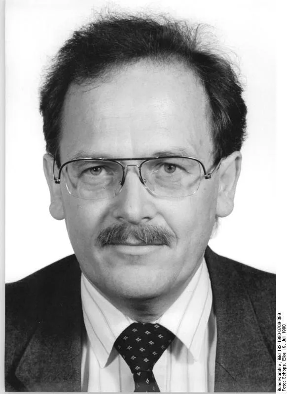 Volker Manhenke