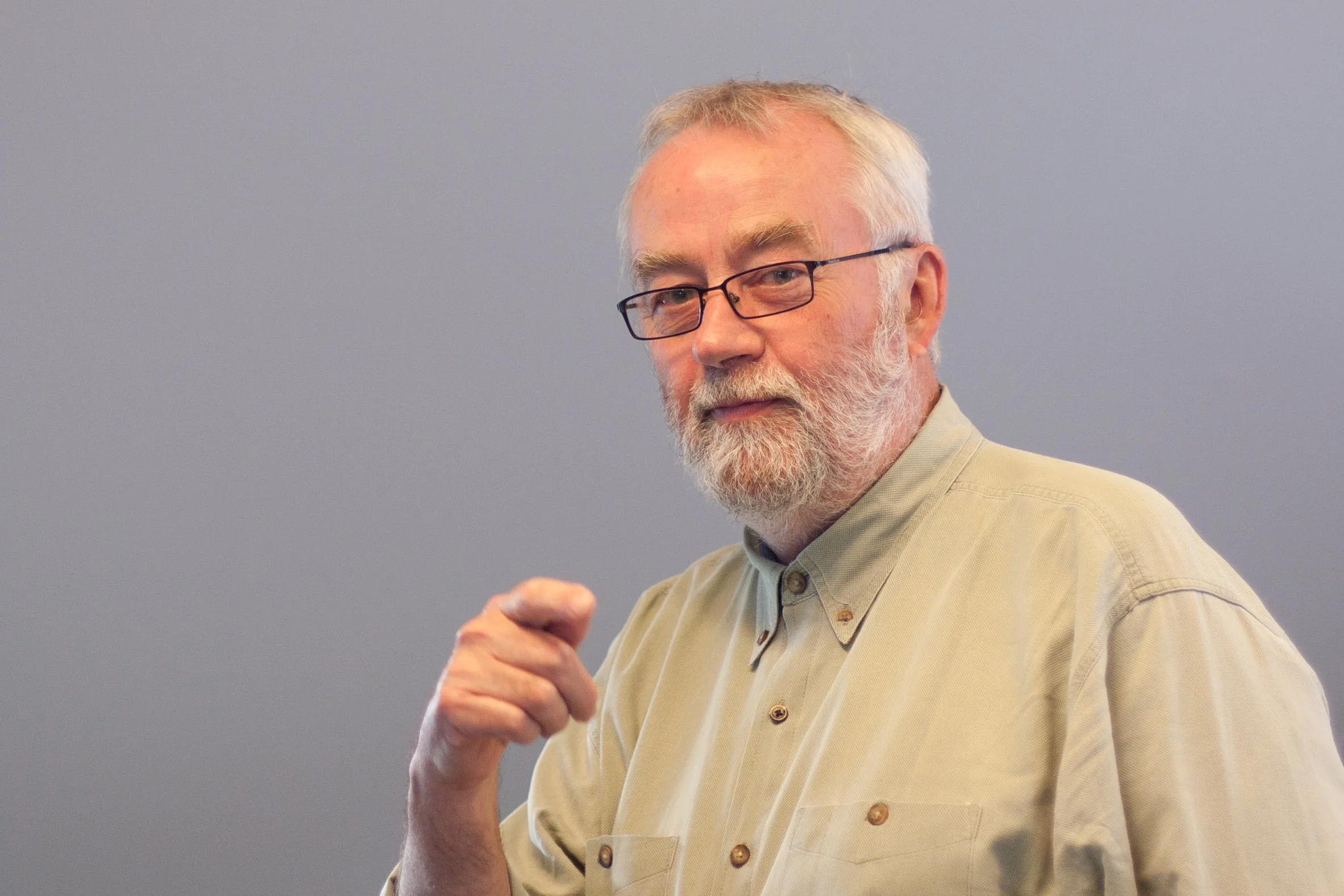 Portrait of Bill Moggridge (1943–2012) – memorial page