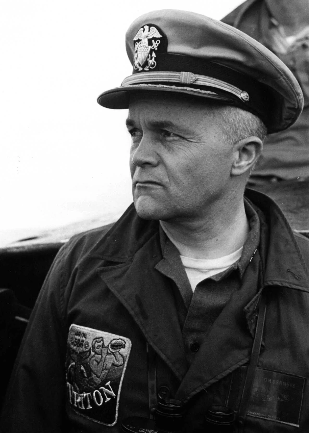 Porträt von Edward L. Beach (1918–2002) – Gedenkseite