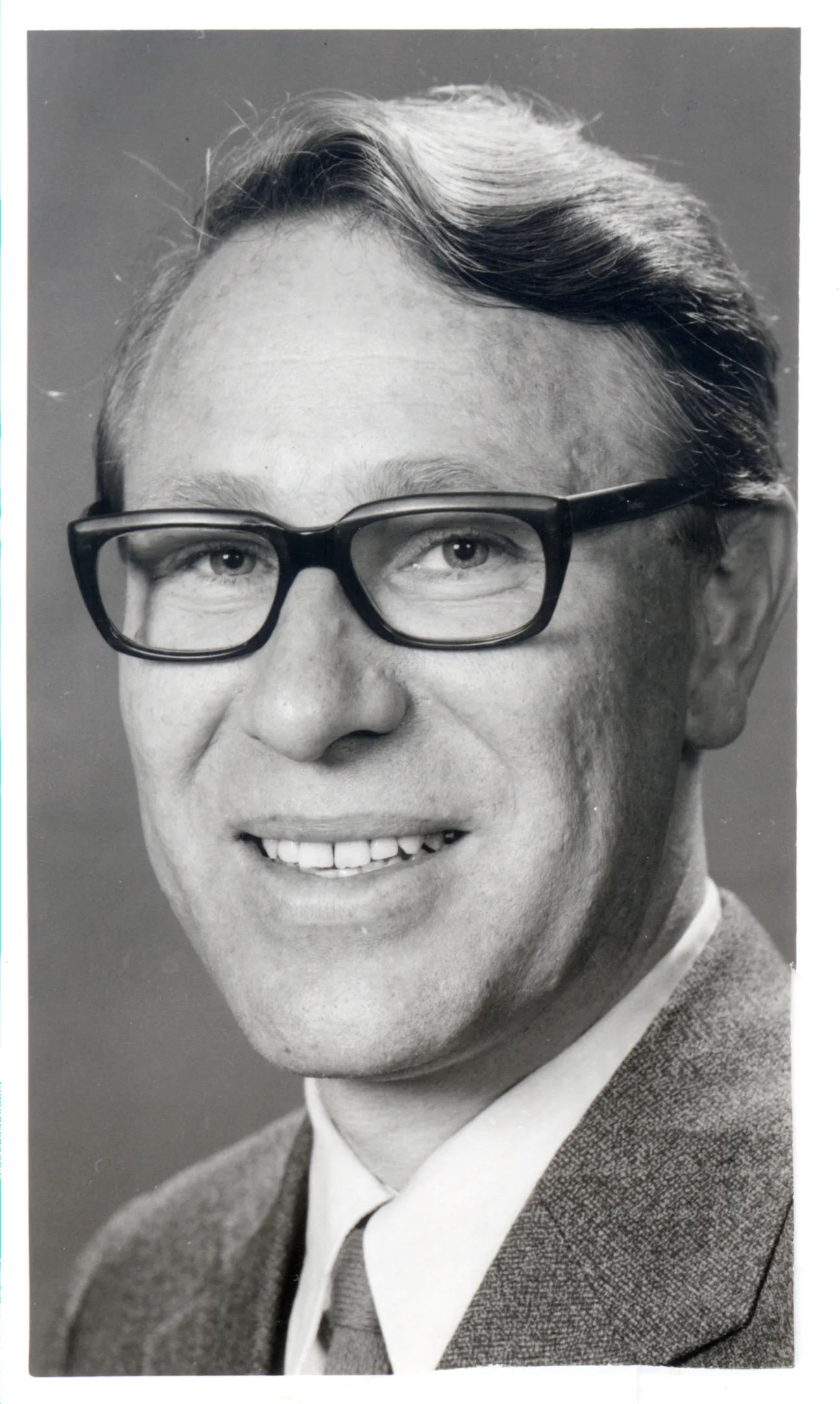 Porträt von Hans Hammond Rossbach (1931–2012) – Gedenkseite