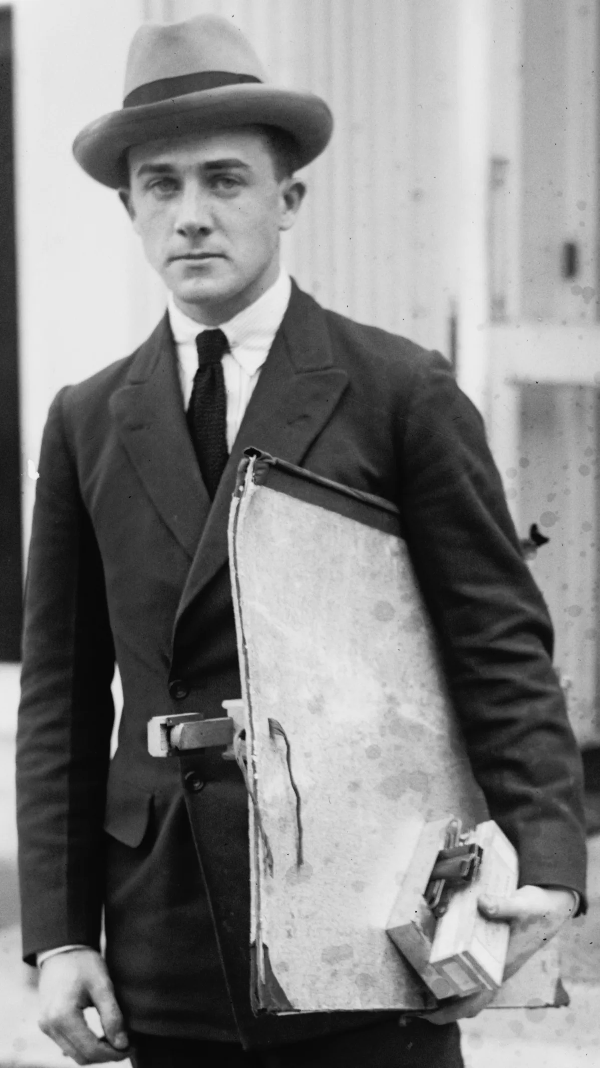 Portrait of Simon Elwes (1902–1975) – memorial page