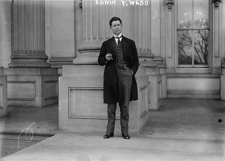 Porträt von Edwin Y. Webb (1872–1955) – Gedenkseite