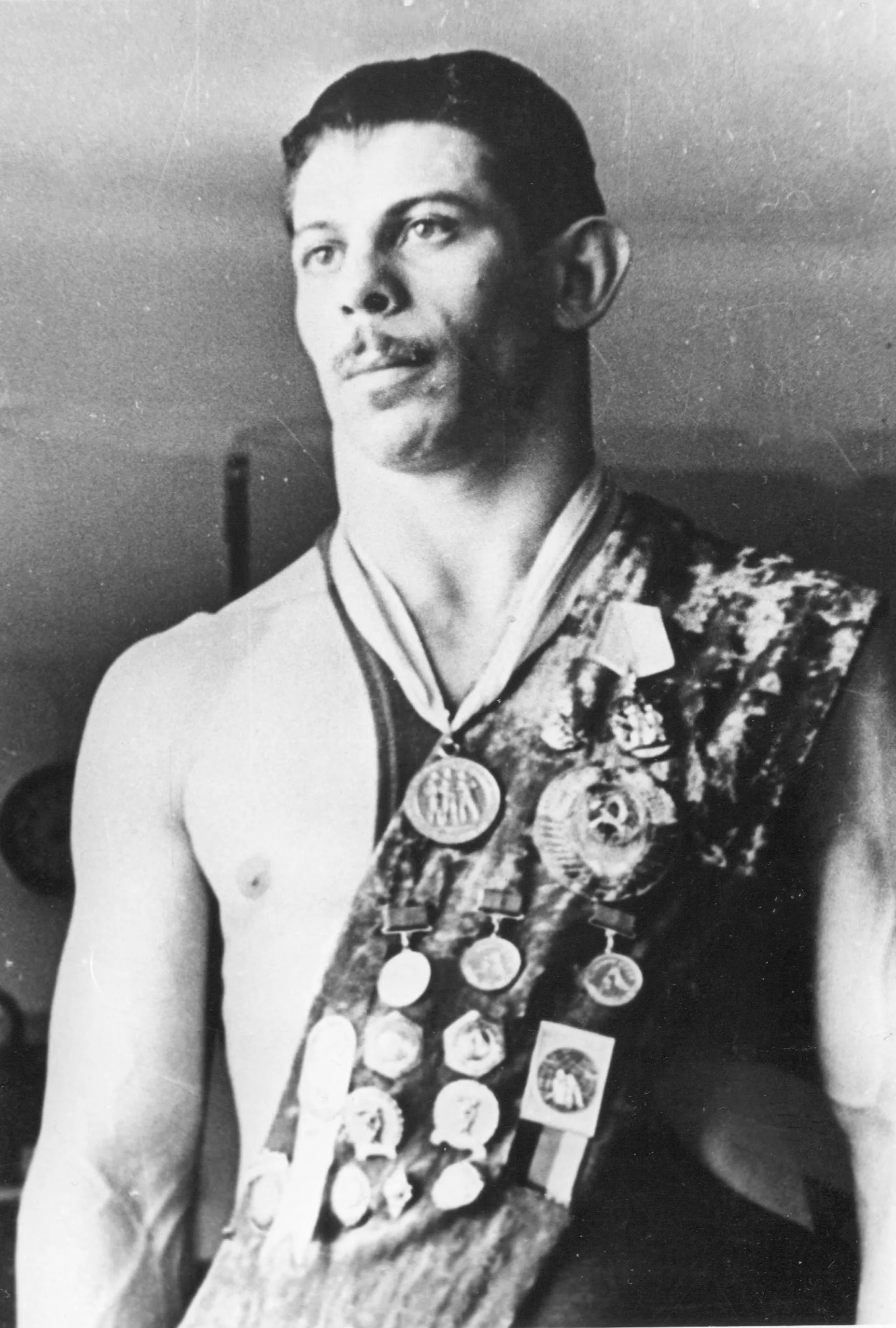 Porträt von Grigori Alexandrowitsch Gamarnik (1929–2018) – Gedenkseite