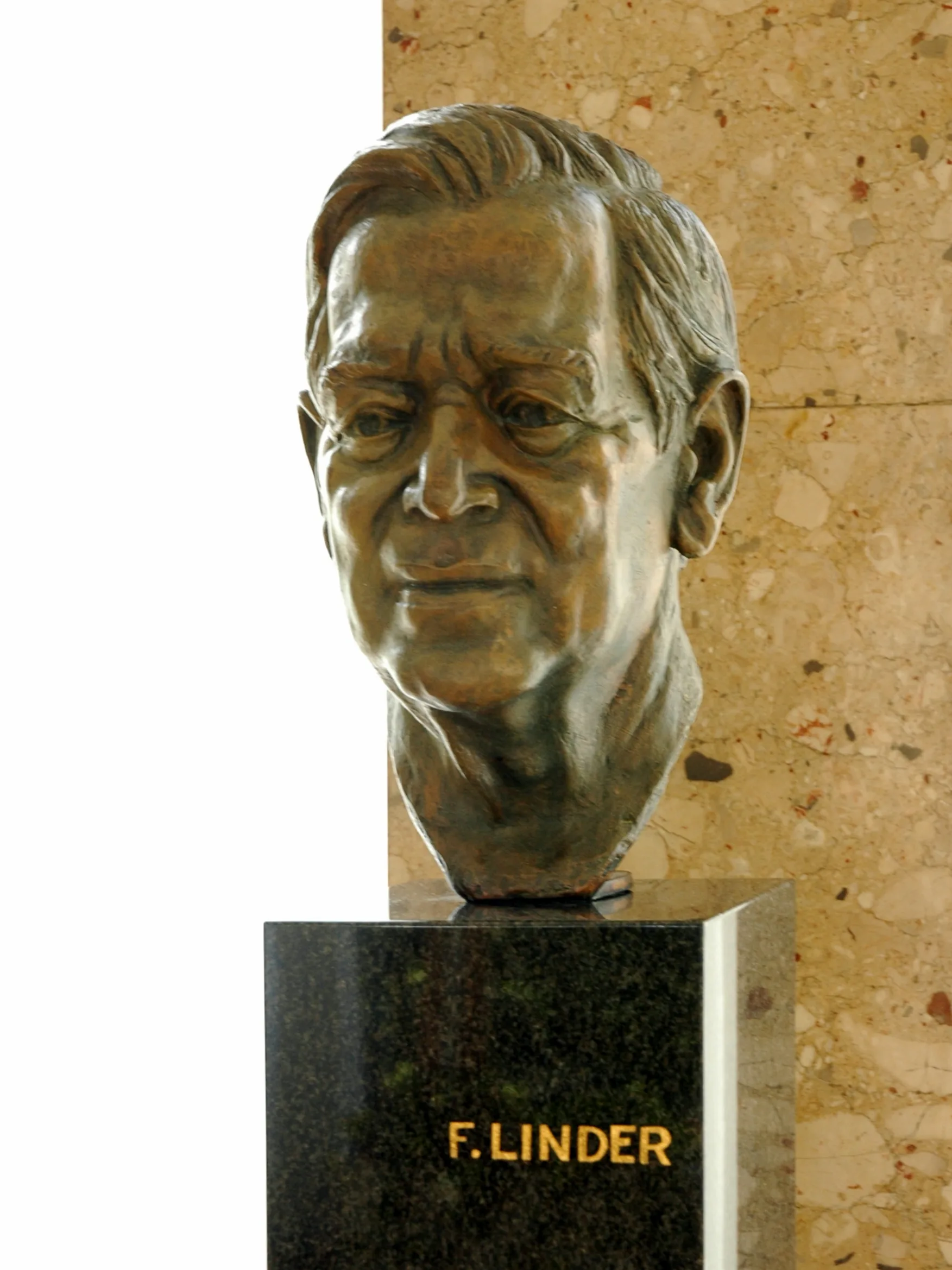 Porträt von Fritz Linder (1912–1994) – Gedenkseite