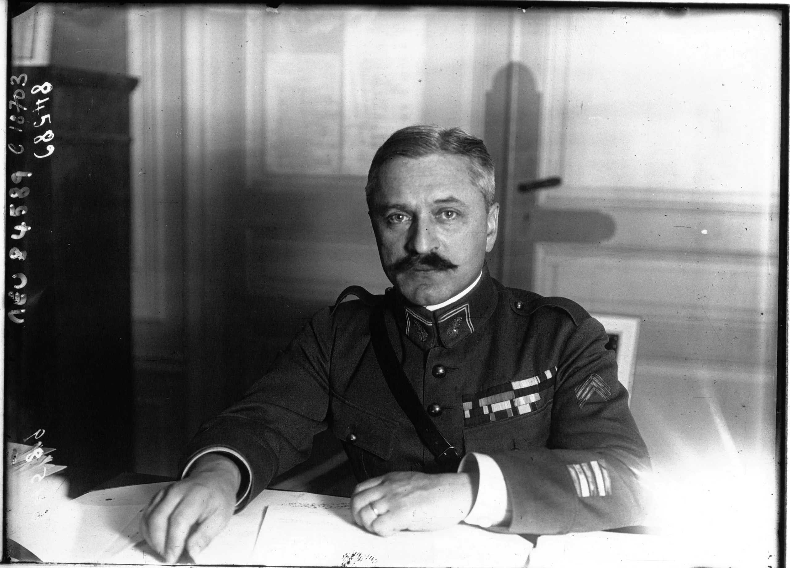Porträt von Édouard Réquin (1879–1953) – Gedenkseite