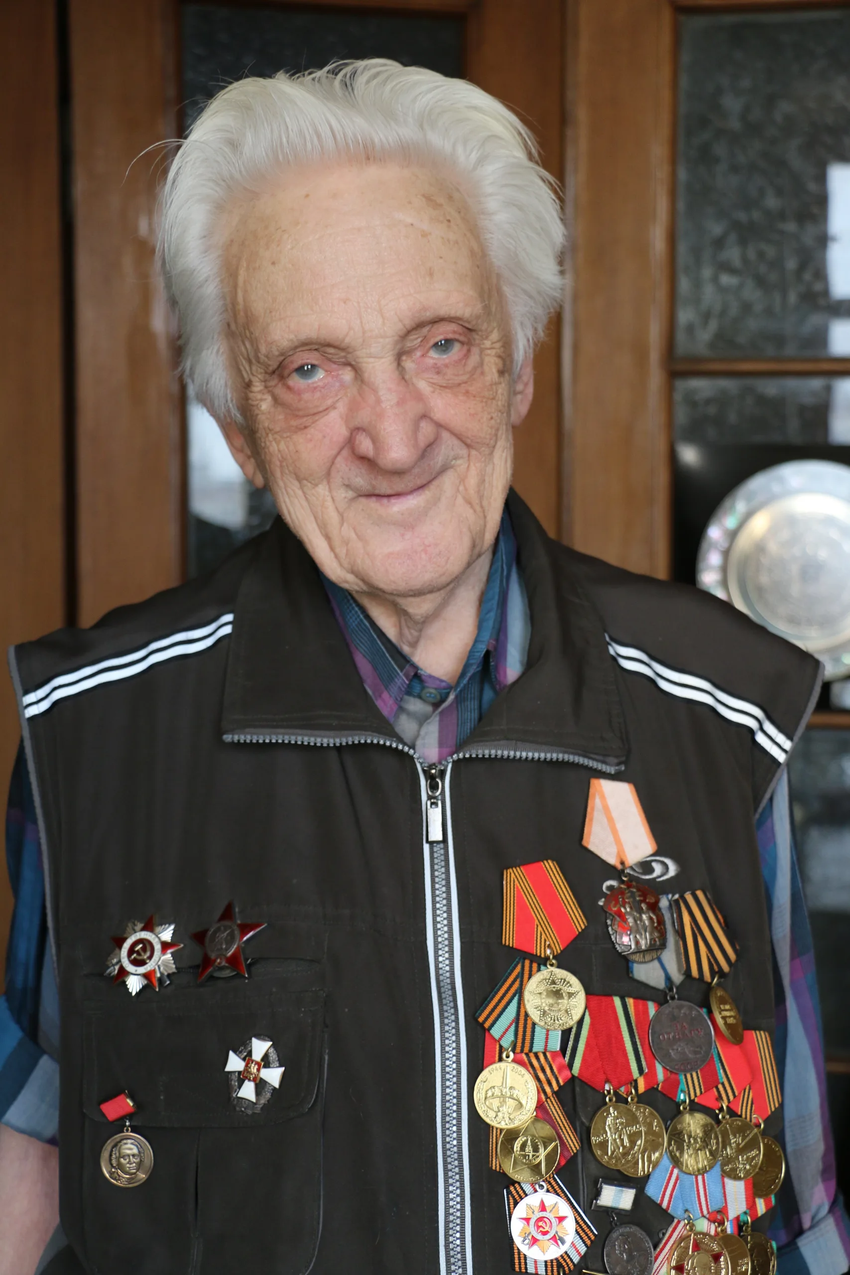 Porträt von Juri Gawrilowitsch Simonow (1923–2019) – Gedenkseite