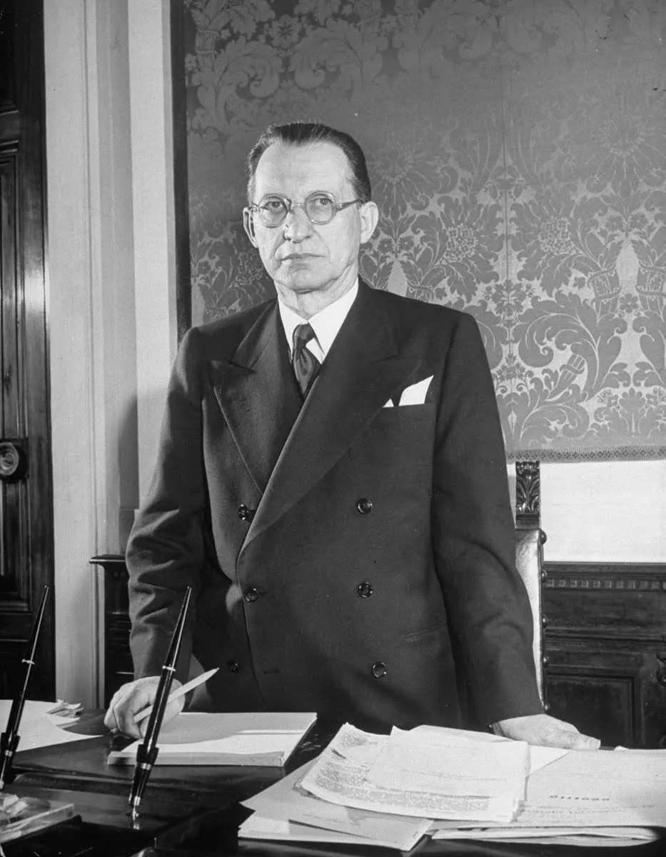 Porträt von Alcide De Gasperi (1881–1954) – Gedenkseite