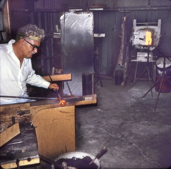 Porträt von Dominick Labino (1910–1987) – Gedenkseite