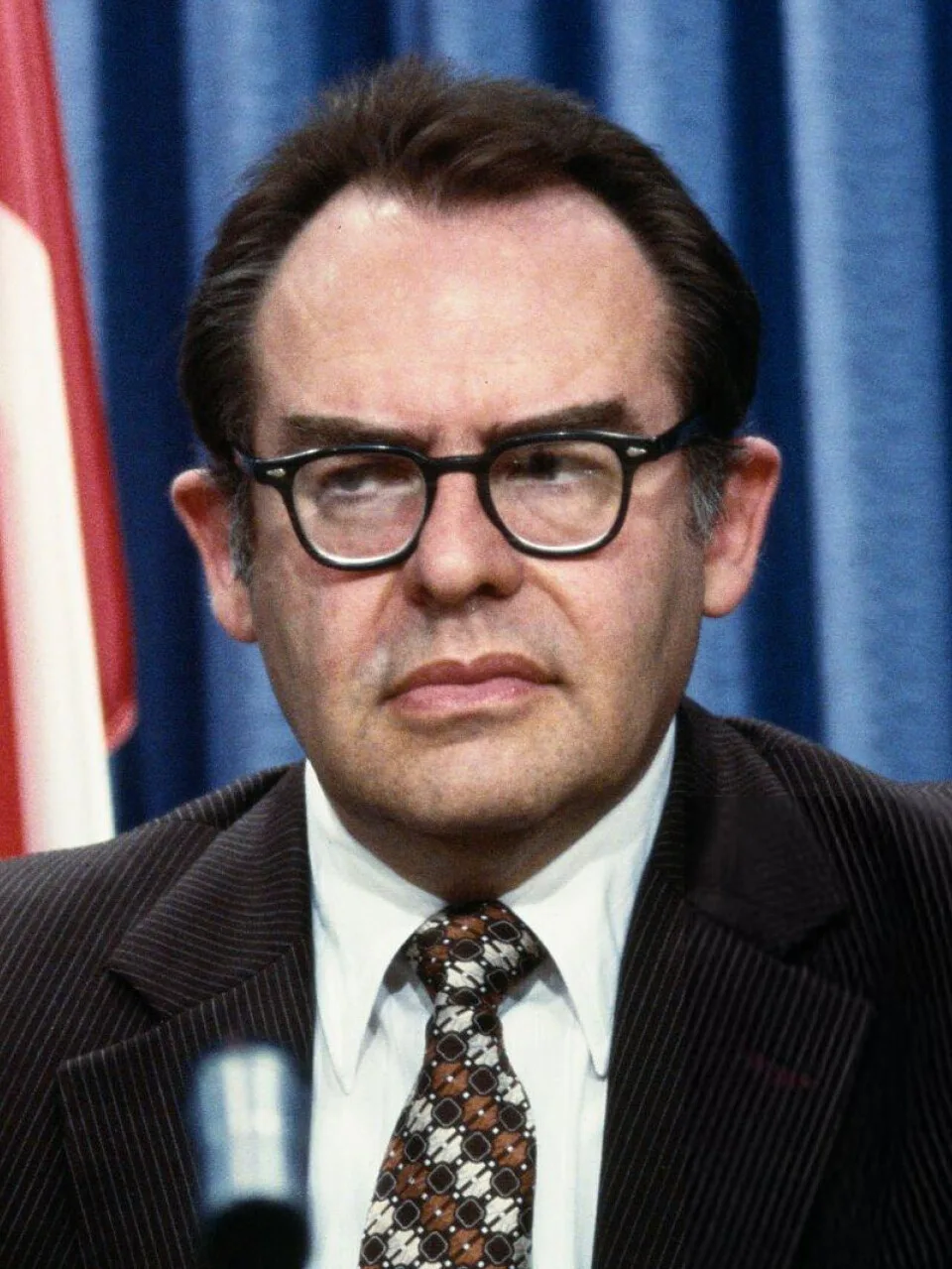 Portrait of Herb Gray (1931–2014) – memorial page