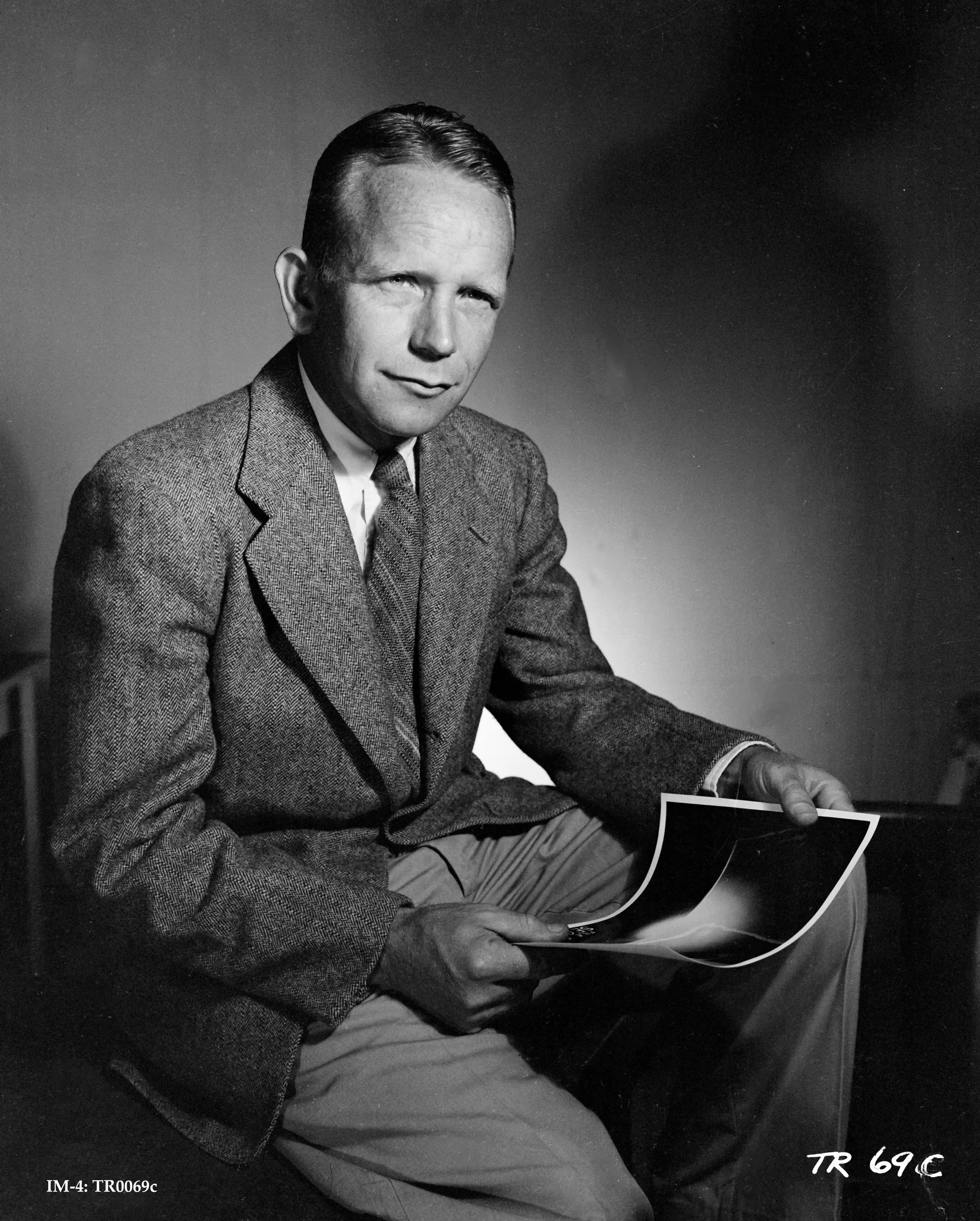 Porträt von Kenneth Bainbridge (1904–1996) – Gedenkseite