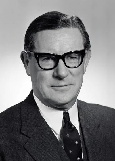Portrait of Nigel Bowen (1911–1994) – memorial page