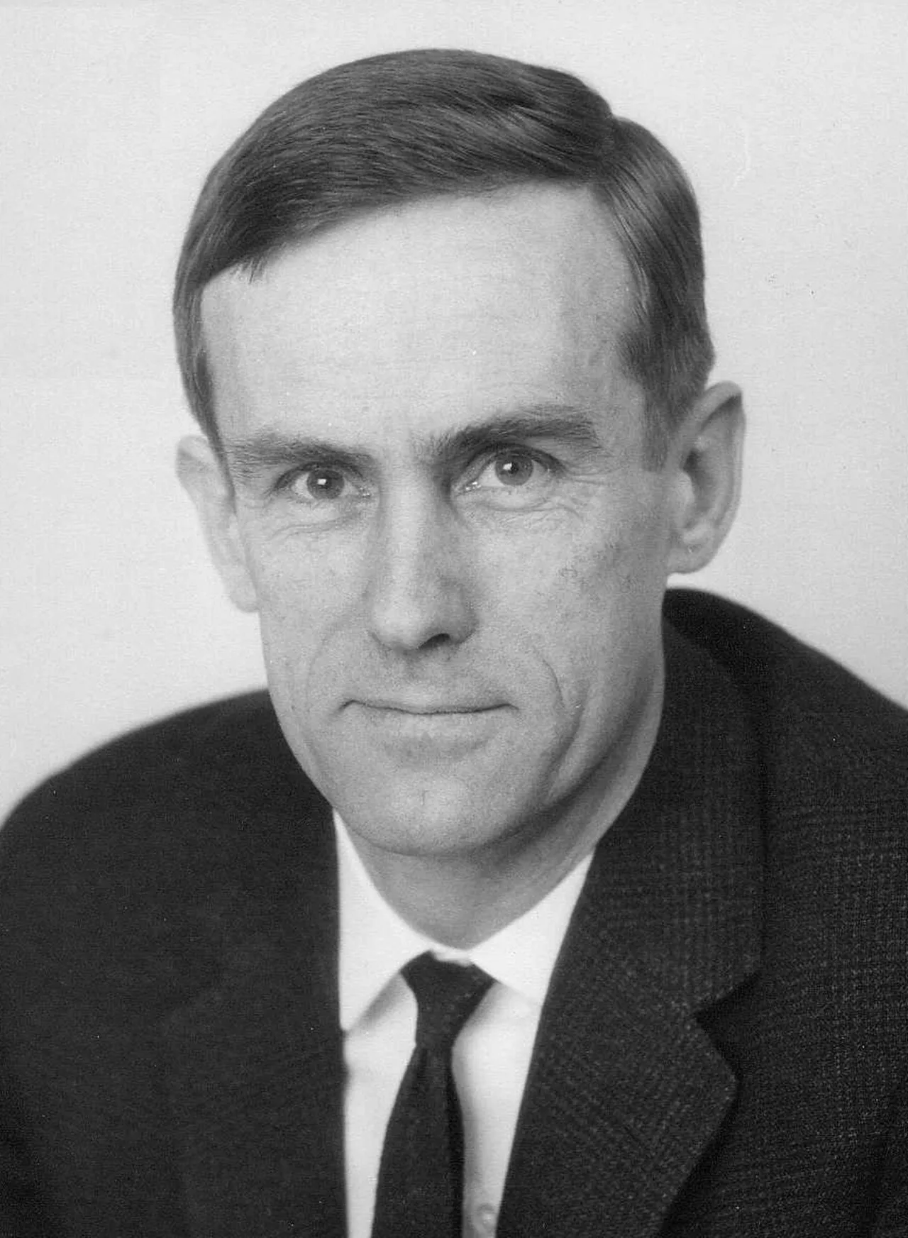 Portrait of John Fforde (1921–2000) – memorial page