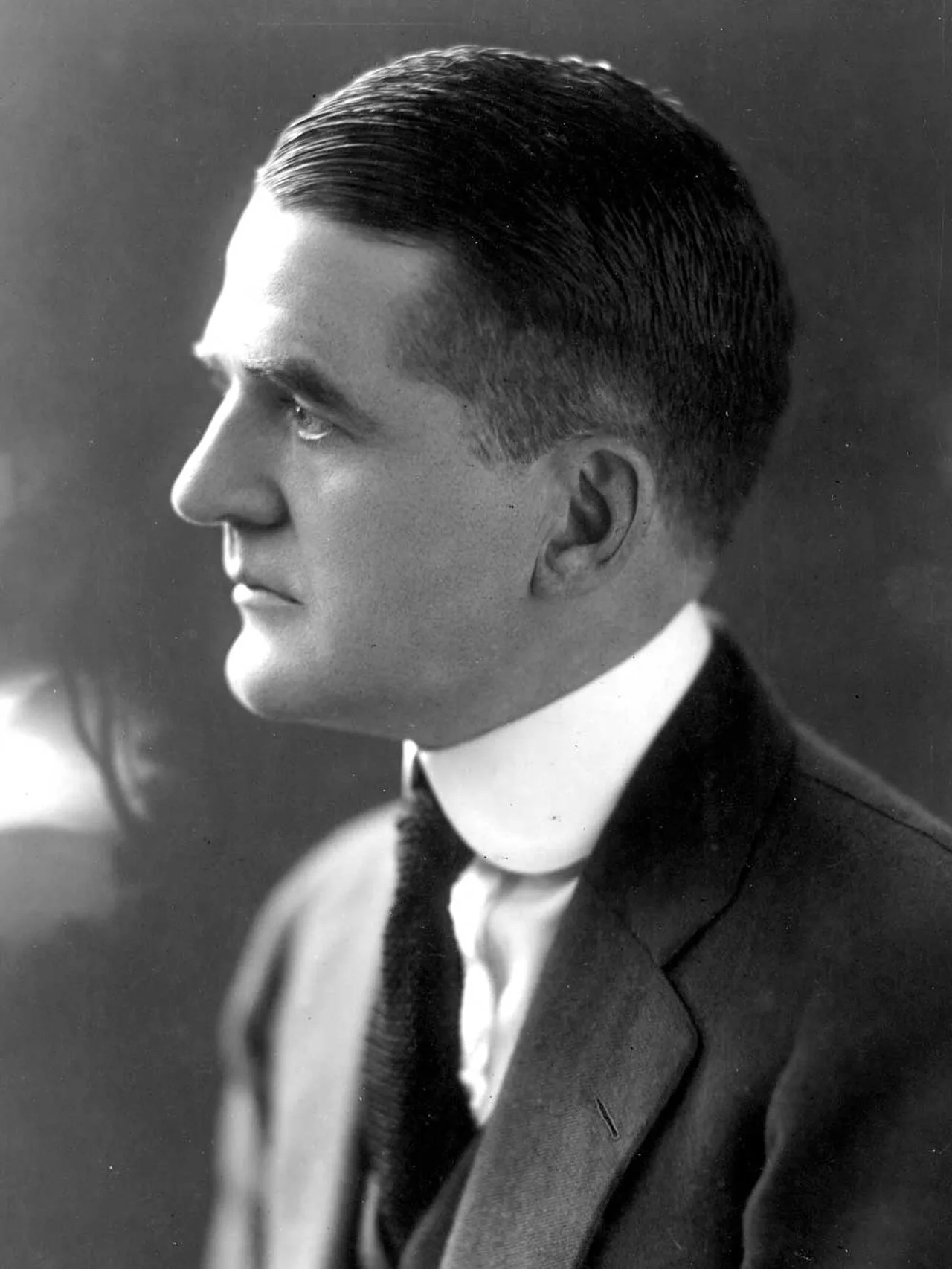 Porträt von Donald Guthrie (1880–1958) – Gedenkseite