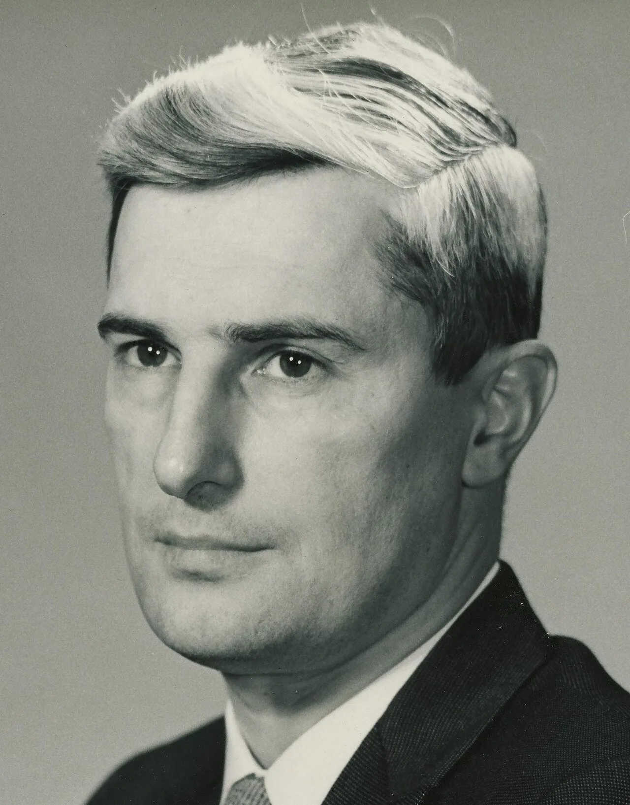 Porträt von Dandridge MacFarlan Cole (1921–1965) – Gedenkseite