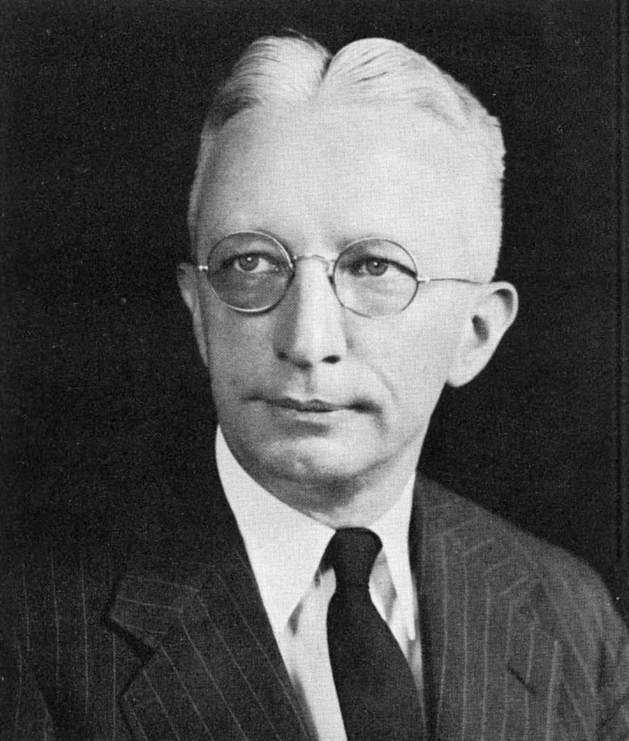 Portrait of Stanton Crawford (1897–1966) – memorial page