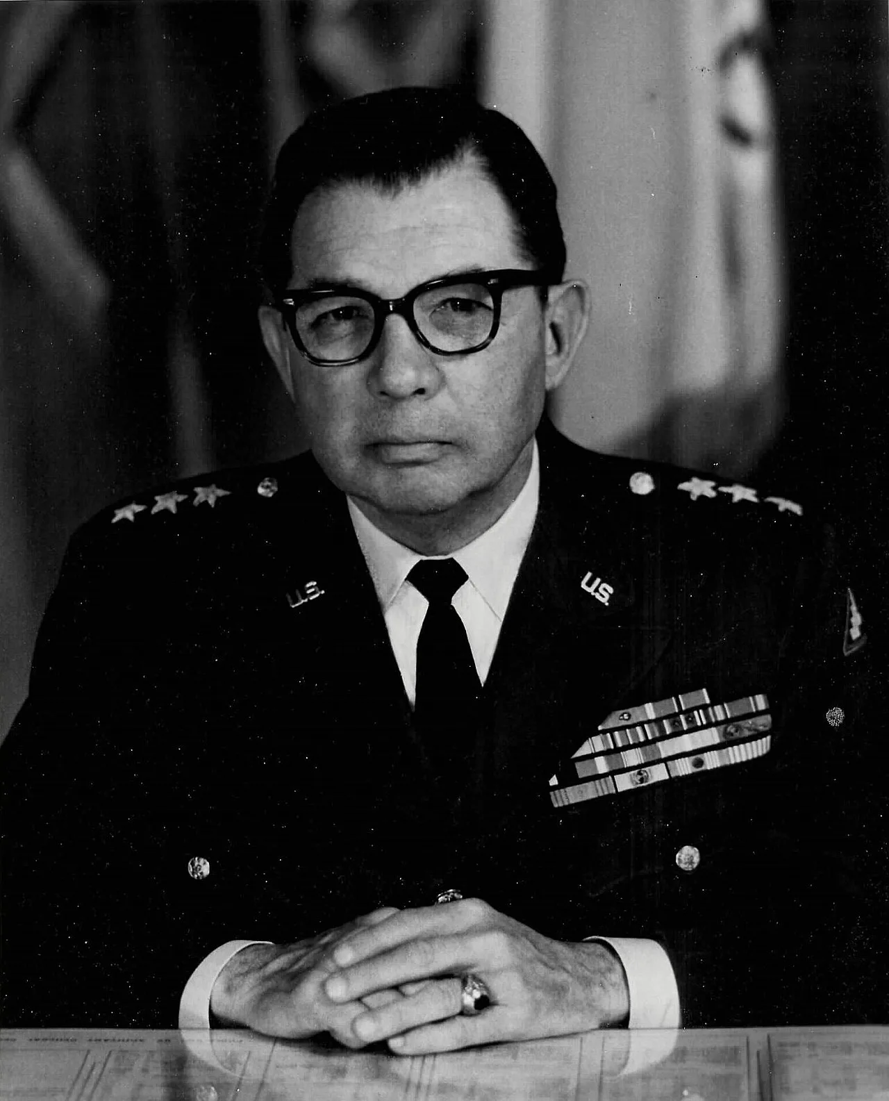 Porträt von John Cogswell Oakes (1906–1982) – Gedenkseite