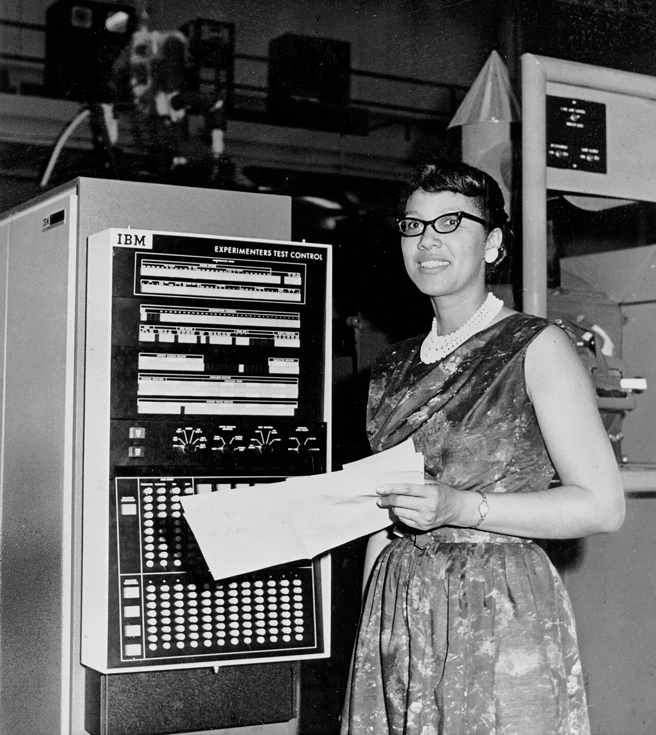 Portrait of Melba Roy Mouton (1929–1990) – memorial page