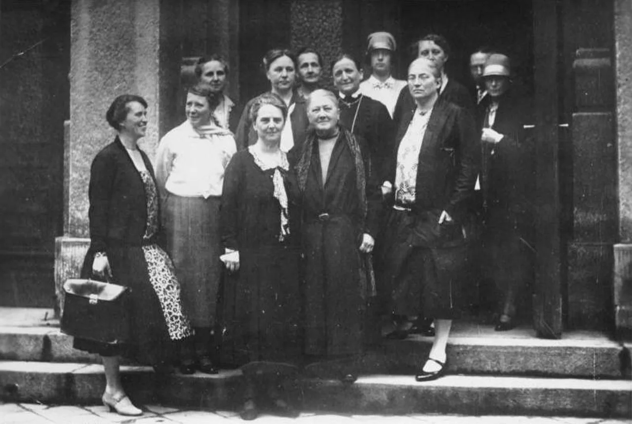 Portrait of Helene von Watter (1895–1972) – memorial page