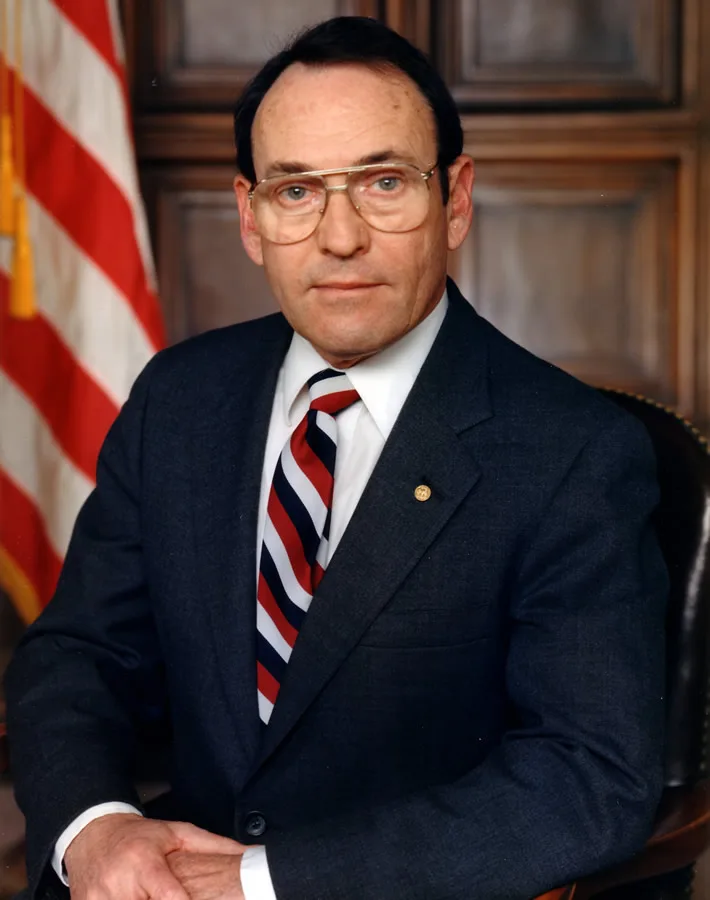 Porträt von Robert E. Rich (1926–2025) – Gedenkseite