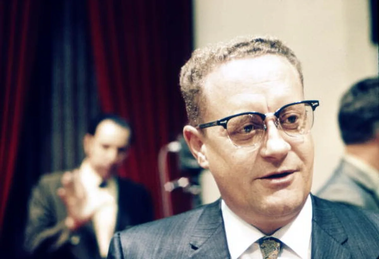 Portrait of Clifford McNulty (1930–2018) – memorial page