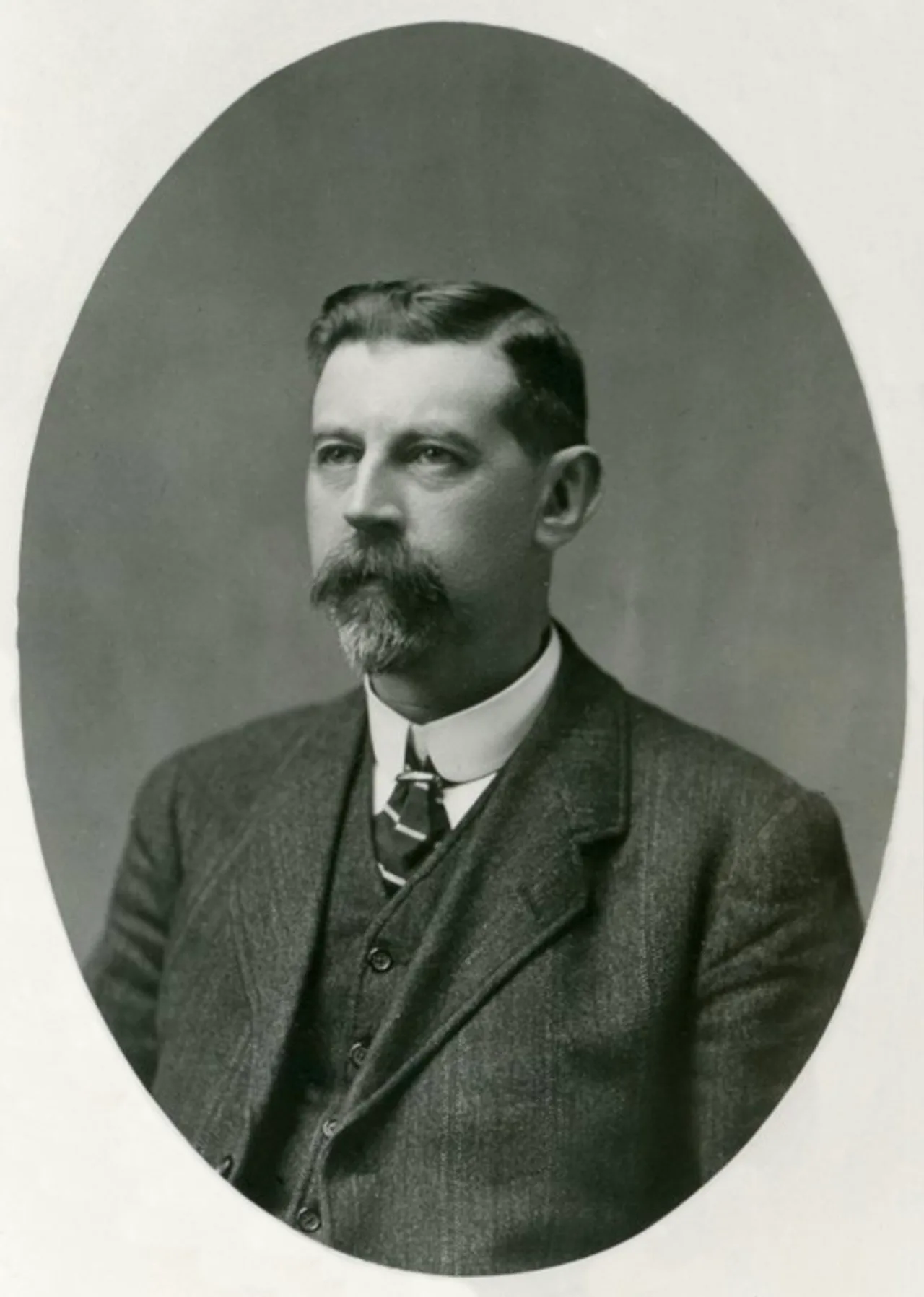Porträt von Herbert William Garratt (1864–1913) – Gedenkseite