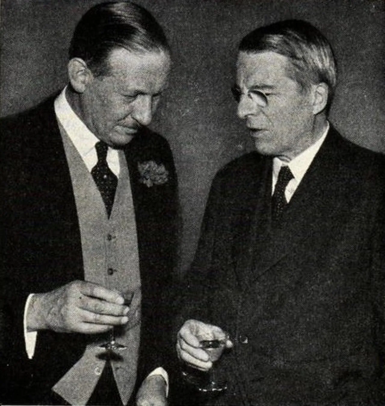 Portrait of Victor Mallet (1893–1969) – memorial page