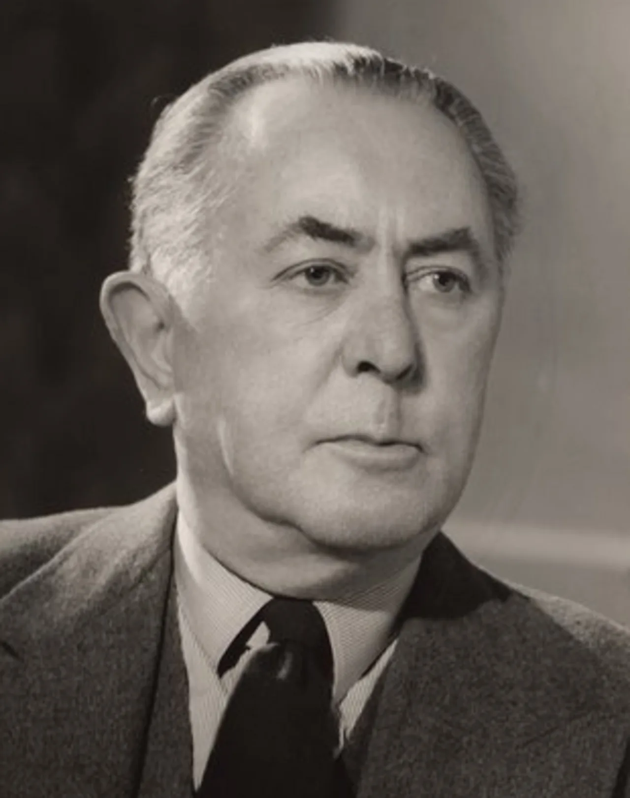 Portrait of Howard Robertson (1888–1963) – memorial page