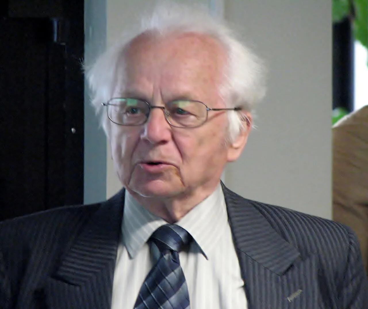 Portrait of Kuno Areng (1929–2017) – memorial page