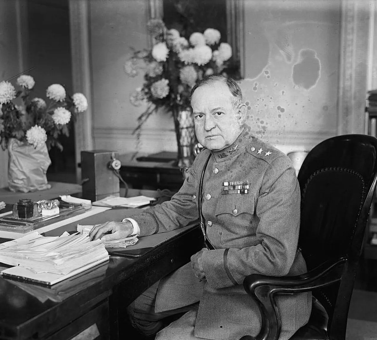 Porträt von John A. Hull (1874–1944) – Gedenkseite