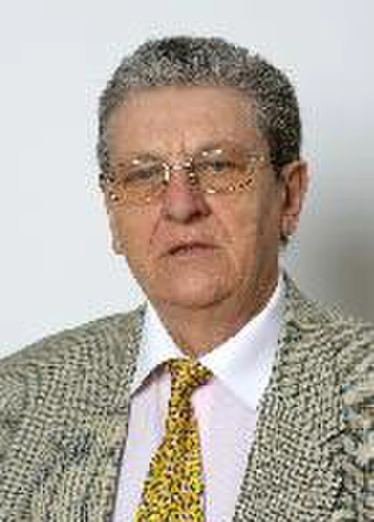 Portrait of Mihály Arnold (1945–2013) – memorial page