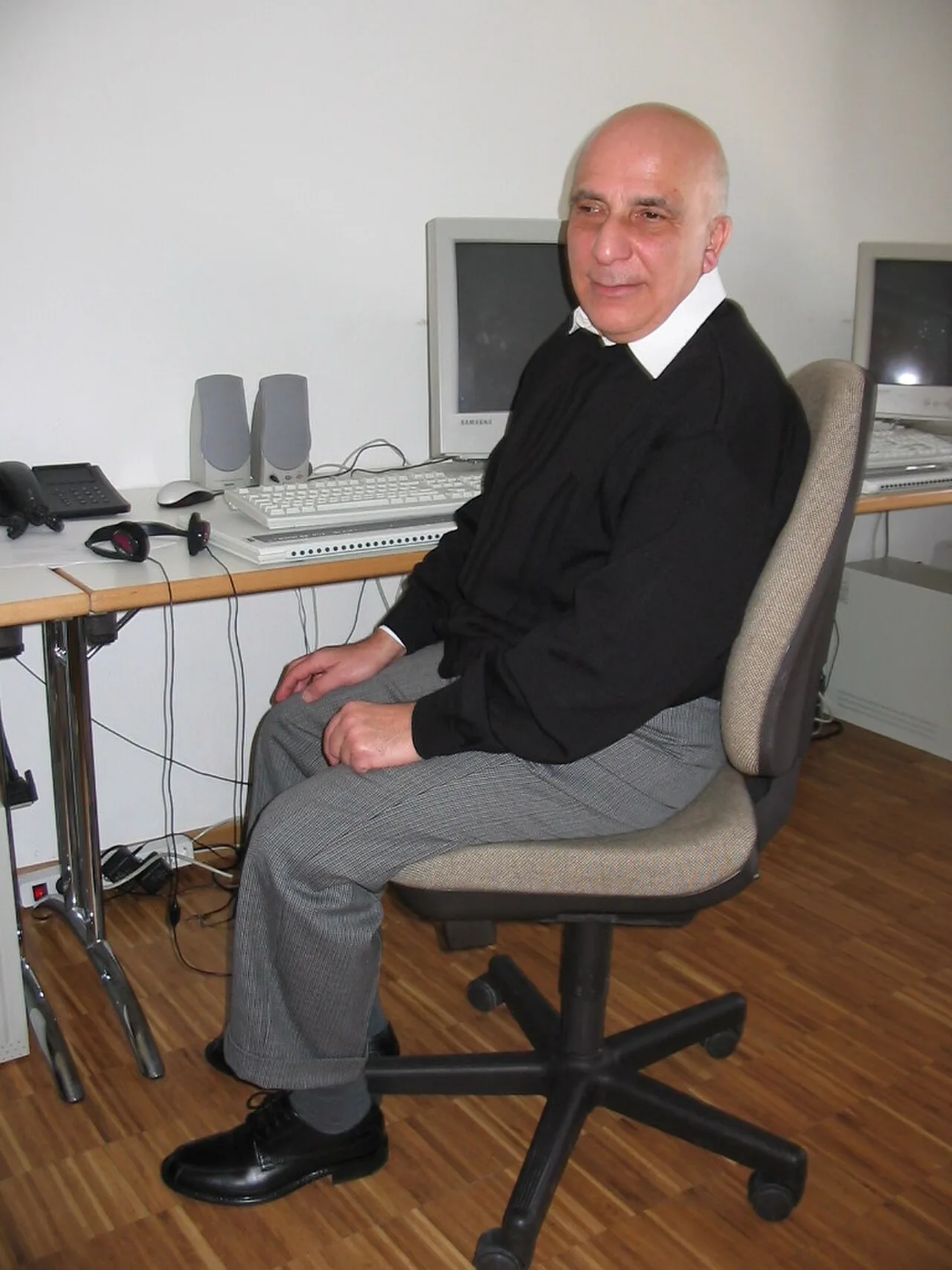 Porträt von Keyvan Dahesch (1941–2018) – Gedenkseite