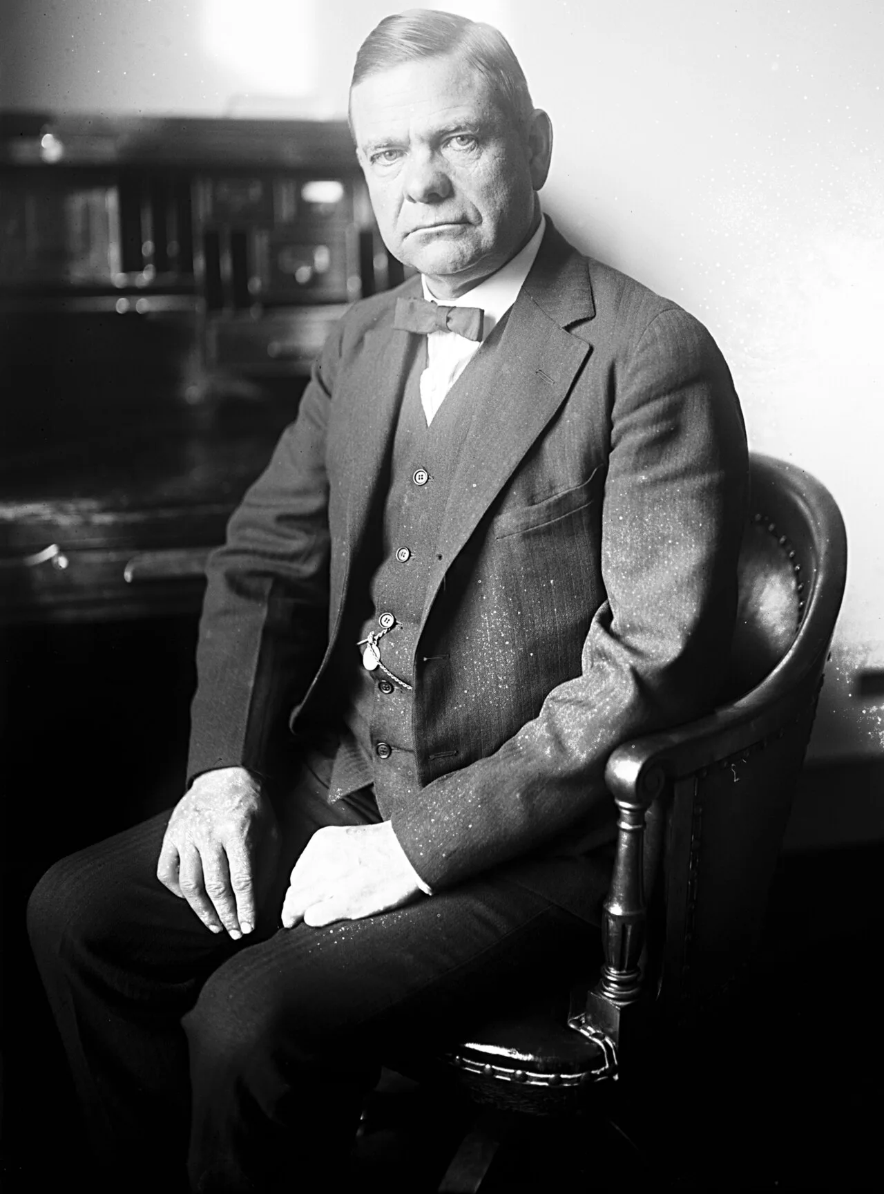 Porträt von J. Murray Hooker (1873–1940) – Gedenkseite