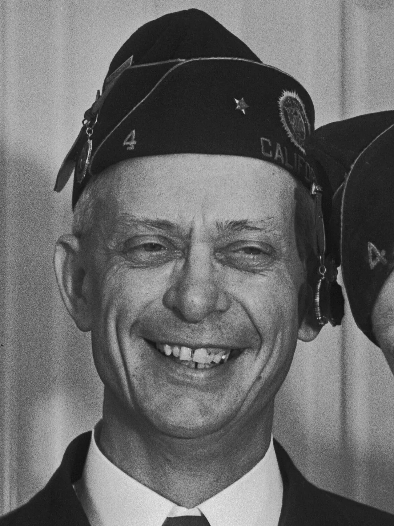 Porträt von Z. S. Leymel (1883–1947) – Gedenkseite