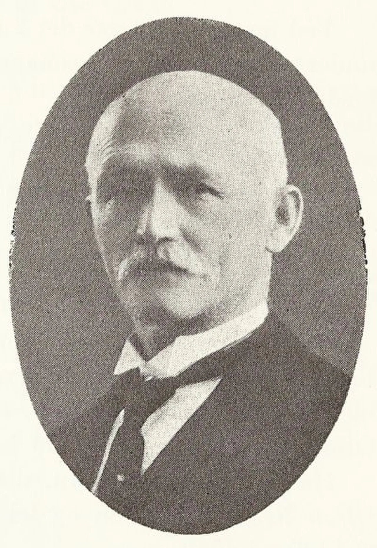 Portrait of Karl Eidsvik d.e. (1868–1934) – memorial page