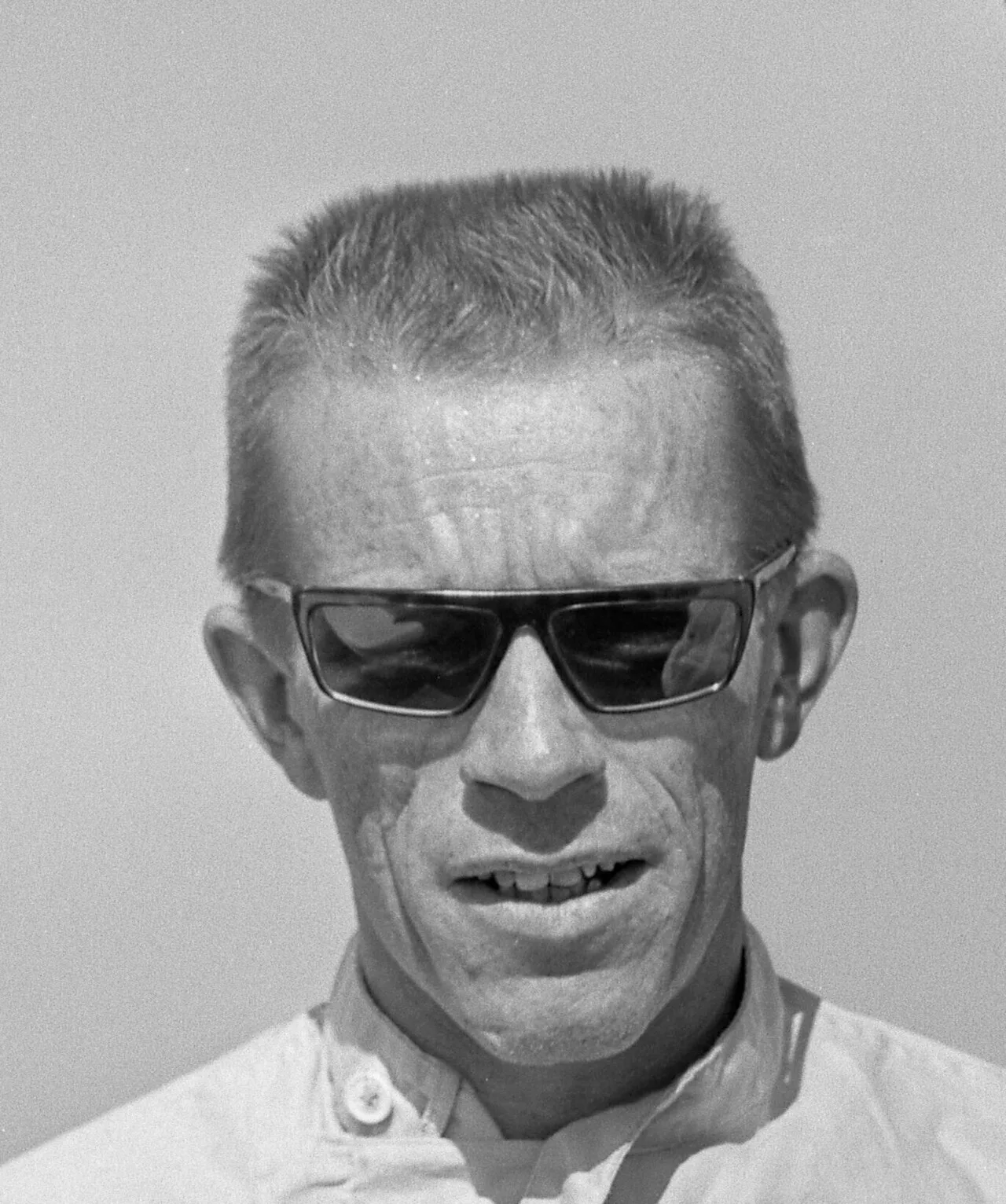 Portrait of Richie Ginther (1930–1989) – memorial page