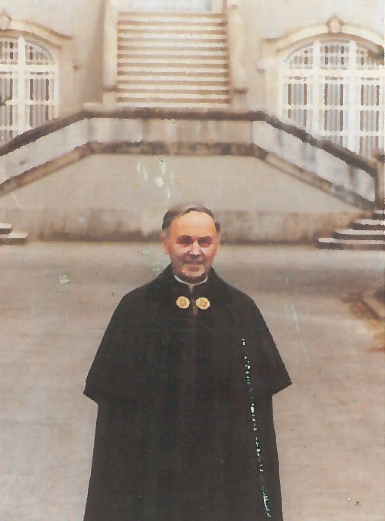 Portrait of Manuel Ferreira Cabral (1918–1981) – memorial page