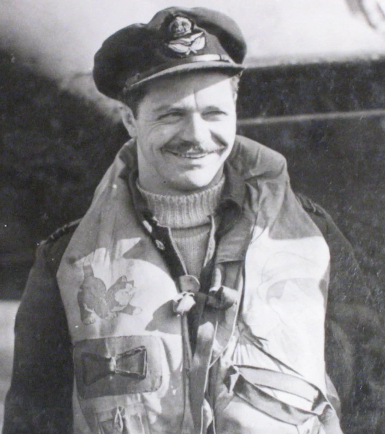 Portrait of Geoffrey Warnes (1914–1944) – memorial page