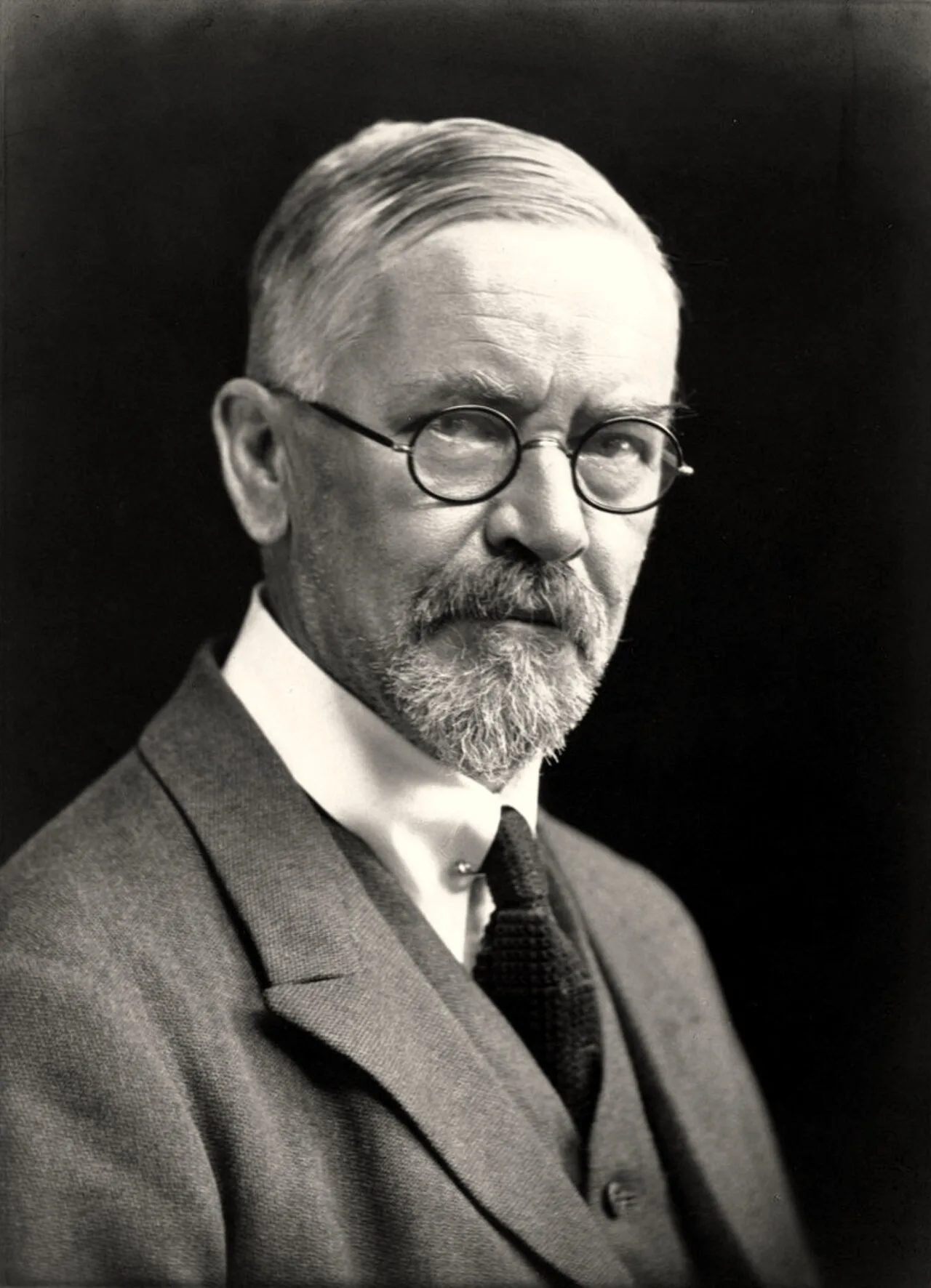 Porträt von Osborn Bergin (1873–1950) – Gedenkseite