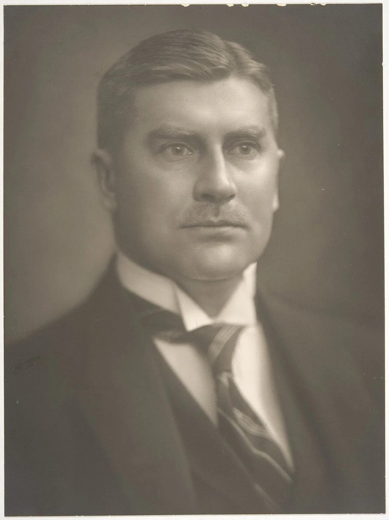 Portrait of Aarno Yrjö-Koskinen (1885–1951) – memorial page