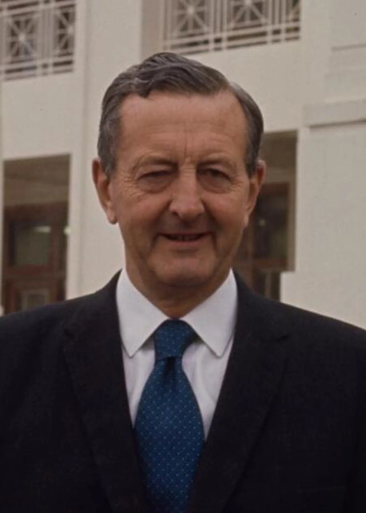 Les Bury