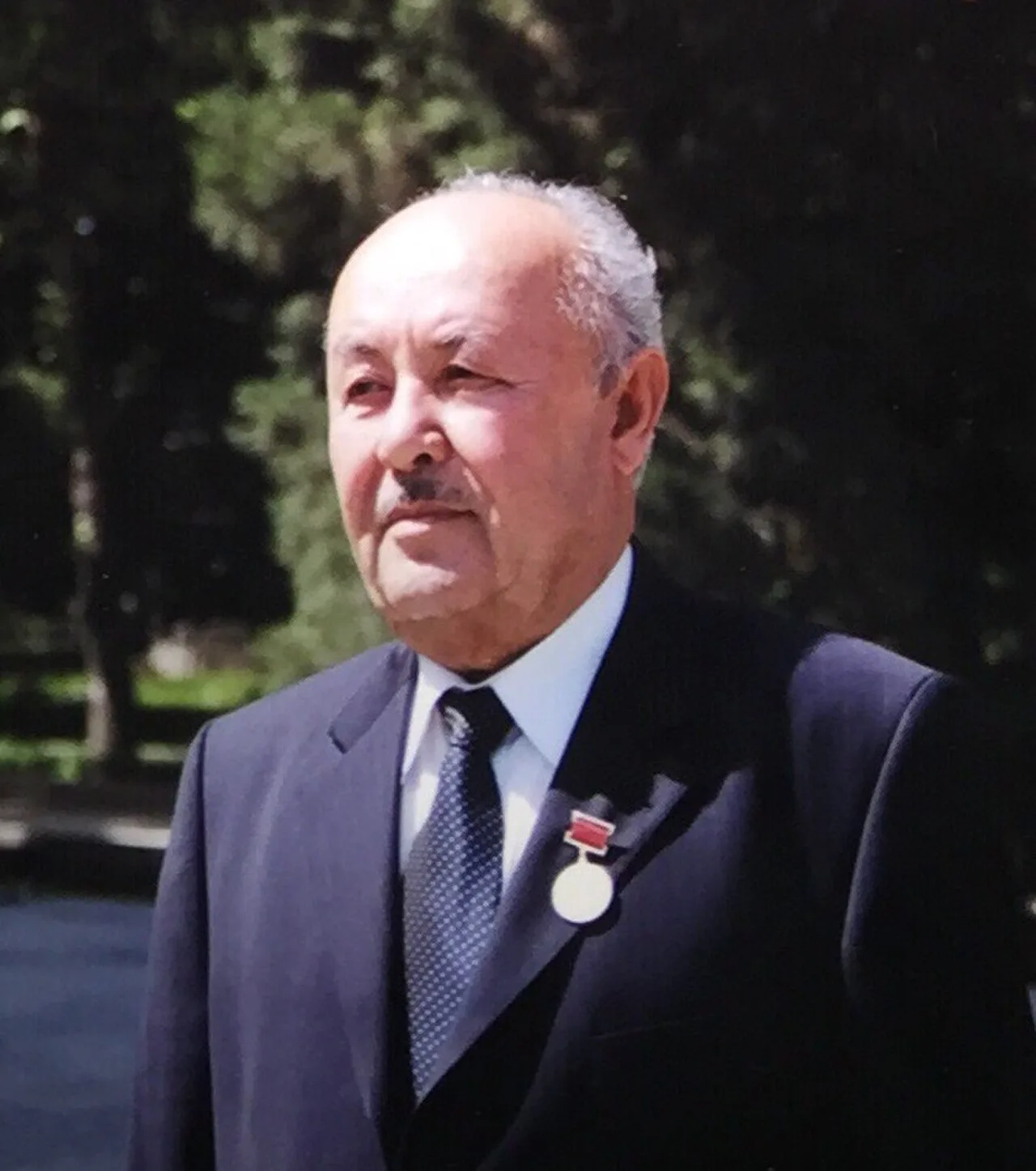 Portrait of Issatullo Hajojew (1936–2015) – memorial page