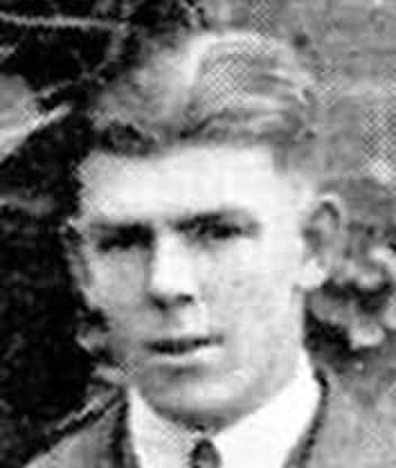 Portrait of Don Hewson (1919–2017) – memorial page